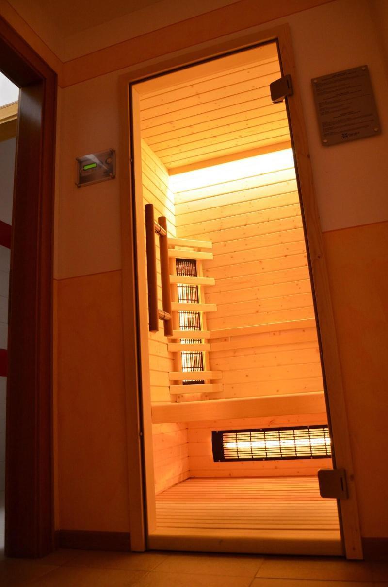Hotel Ladina Campitello di Fassa Extérieur photo